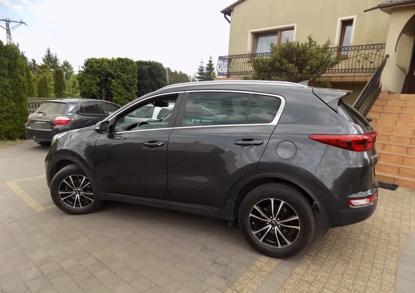 Kia Sportage cena 87900 przebieg: 30200, rok produkcji 2018 z Myszków małe 352